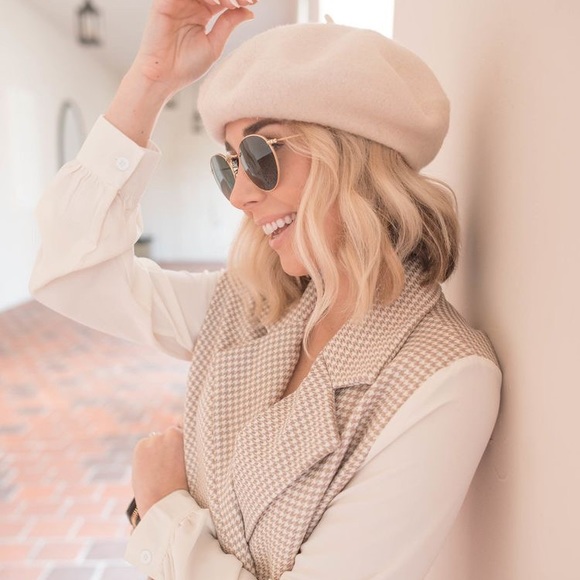 Beige beret hat french wool like cream - Picture 3 of 4